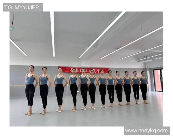 重庆乒乓球队在钻石联赛中的团队协作表现分析与点评